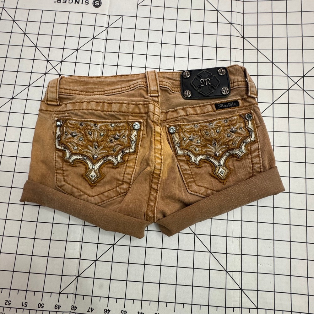 Miss Me Signature Rise Skinny Tan Denim Shorts Size 25 Embellished Cuffed Y2K